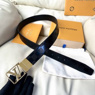 L0Uis Vuitt0N 今季新品 男士原單腰帶 寬度35毫米 雙面選用進口小牛皮 帶身壓飾帶有小標誌 搭配新款可旋轉五金 雙面用 簡約大方 百搭款