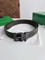 -Bv 2025最新款双面用男士编织腰带 纯手工Intreccio大格子编织 意大利荔枝纹小牛皮搭配可旋转表扣设计枪色针扣 宽度35Mm 颜色: 原野绿