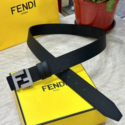 Fendl 芬迪 专柜同款 宽3.5Cm 双面头层牛皮制作 搭配经典ff纯铜扣 经典时尚 潮流系列 一流的做工 精致的细节 高清实拍 品质保证