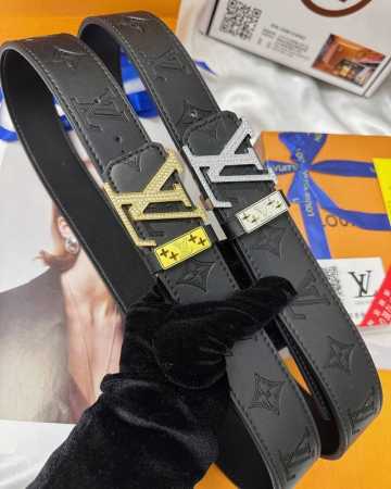 皮带：Lv.路易威登顶级复刻- 腰带：原单品质百分百进口原厂头层牛皮，保证真皮。满钻设计.镶钻工艺.真空电镀.永不掉色.24K纯钢扣头层小牛皮荔枝纹系列双面可用 - 点击图像关闭