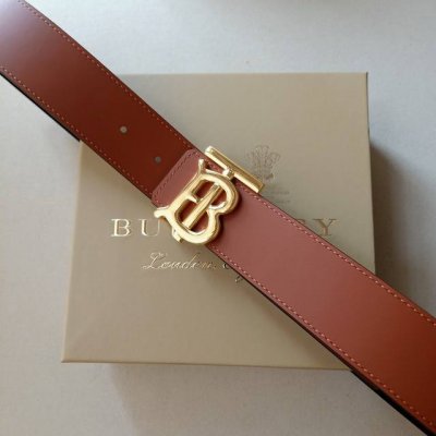 品牌:博柏利 价格:特 尺寸:带宽38Mm 正品尺寸 五金材质:专柜精品扣，真空电镀，工艺精细 带身材质:天然头层牛皮.质感十足，手感柔软。时尚个性，经典百搭！