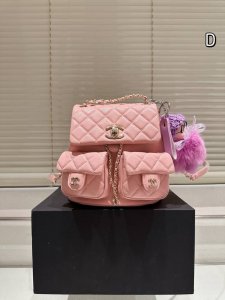 原单礼盒 Chanel 超Mini 双肩背包 上新的时候看到 实物 就知道他要火了 现货供不应求 这一季度的王炸 解放双手的利器 尺寸20 20Cm