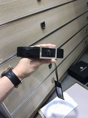 配送专柜包装 打孔针 专柜同款、实拍专柜官网，支持Nfc尺寸:35Mm，原版立体人头钢扣 美人头，极富设计美感 ，采用原版十字纹牛皮，清晰美观，皮质软，手感舒适