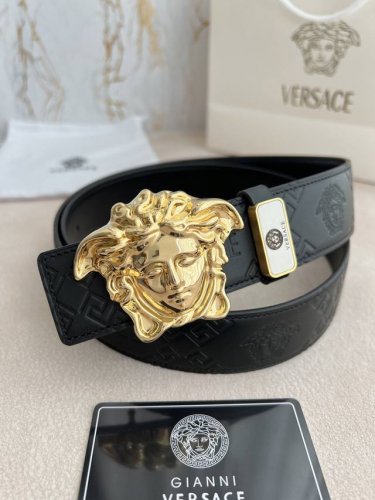 品名：Versace.范思哲原单腰带 皮带 型号：挂扣，经典人头纯铜材质扣头，图片实物拍摄 材料：百分百头层牛皮，保证真皮。24K纯铜扣双面可用专柜同等质量，