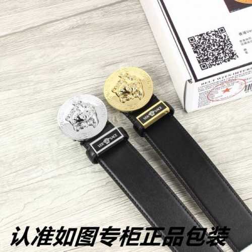 品牌：Versace.范思哲原单 型号：原单！请认准如图专柜包装等级：意大利进口百分百头层牛皮，范思哲.Versace，世界著名奢侈品品牌，美人头经典之作，进口