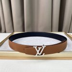 驴家商务休闲、正装均可佩戴！3.5Cm 最新款尖头设计，抛光扣头、时尚百搭