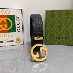 品名：古奇.Gu...Ci 原单 材质：原单牛皮腰带 专柜原单品质、做工精细，时尚大牌，送人自用首选 包装： 请认准如图专柜包装赠送打孔器手提袋专柜礼盒宽度3.