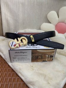 品名：菲拉格幕 原单皮带 材质：原单牛皮腰带 百分百头层牛皮腰带保证真皮，24K纯钢扣，专柜原单品质、做工精细，时尚大牌，送人自用首选 包装： 请认准如图专柜包