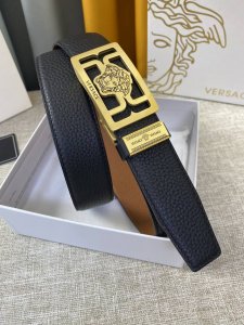 范思哲- Versace新款同步更新，原单代购级别，3.5Cm 带身采用进口原版头层牛皮纯手工无缝包边工艺制作，打破传统掉边油的后顾之忧，纯钢新款原版扣头，高端