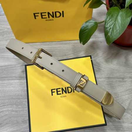 Fendl 芬迪 女士腰带 宽25Mm，原单进口小牛皮，搭配原单钌钯电镀F扣，手感.油边近乎完美，原产皮料定制，质感无可挑剔，出众的细节，高清实拍，货真价实，品 - 点击图像关闭