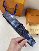 特 Lv：原单头层底 花面.内衬头层小牛皮底，原单皮料定制，新款不锈钢扣 专柜宽度4.0