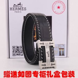 皮带：爱玛仕.Hermes顶级原单 腰带：百分百进口头层牛皮，鳄鱼皮纹路，保证真皮。24K纯钢扣双面可用专柜同等质量， 送人自用首选 包装： 请认准如图专柜包装