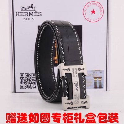 皮带：爱玛仕.Hermes顶级原单 腰带：百分百进口头层牛皮，鳄鱼皮纹路，保证真皮。24K纯钢扣双面可用专柜同等质量， 送人自用首选 包装： 请认准如图专柜包装