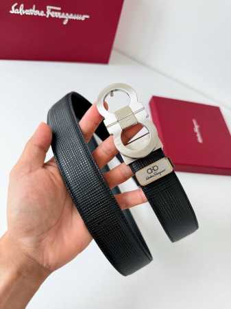 品名：菲拉格慕.Ferrgamo腰带 皮带 原单 型号：挂扣，纯铜材质经典挂扣，实物拍摄，头层牛皮 材料：百分百头层牛皮，保证真皮。纯铜材质，真空电镀永不掉色， - 点击图像关闭
