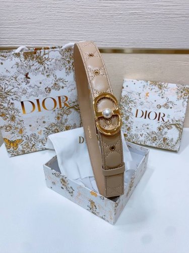 Dior Montaigne Jolie Belt 光滑小牛皮和白色树脂珍珠 饰有*Christian Dior*标志 羊皮菱格腰带3.0Cm