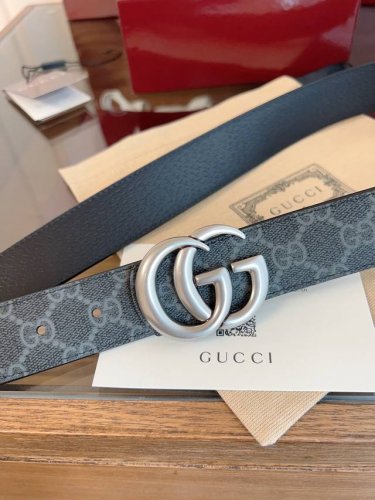 绝美Gucci 双G男士新款腰帶 專櫃同步 寬3.5厘米 帶身帆布灰老花-拼進口猪皮紋黑色 精緻真空電鍍双G鋼扣 雙面可用
