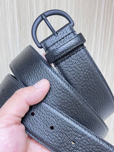 Gucci.古驰 全套包装 宽度3.8Cm 当季新款 双面进口原版皮 一面猪皮纹 一面平纹 搭配精品 经典扣 时尚 美观大方 管网同步