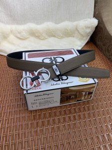 品名：菲拉格幕 原单皮带 材质：原单牛皮腰带 百分百头层牛皮腰带保证真皮，24K纯钢扣，专柜原单品质、做工精细，时尚大牌，送人自用首选 包装： 请认准如图专柜包