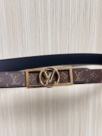 当季新款，2.5宽双尖原单1比1.一面帆布印老花，一面黑色进口牛皮，.搭配精品