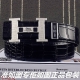 品名：爱马仕.Her..Mes鳄鱼纹 型号：认准如图专柜包装，赠送打孔器 材料：百分百进口原厂头层牛皮皮带，24K纯钢扣永不掉色保证真皮鳄鱼纹路。专柜同等质量，