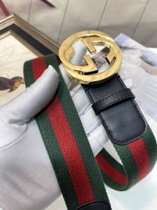 古驰 男士腰带 配全套包装礼盒 原单织带头层牛皮接尾，内衬头层树膏磨砂皮底.搭配原单扣,原产皮料定制，专柜宽度3.8