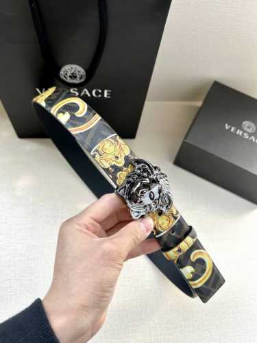 特P210 宽度3.8Cm Versace /Fendi 标志造型宽皮带，联名钉扣式美人头扣，范思哲原版进3D打印花绘 印有浮雕间色Ff 图案，镀金表面金属制品