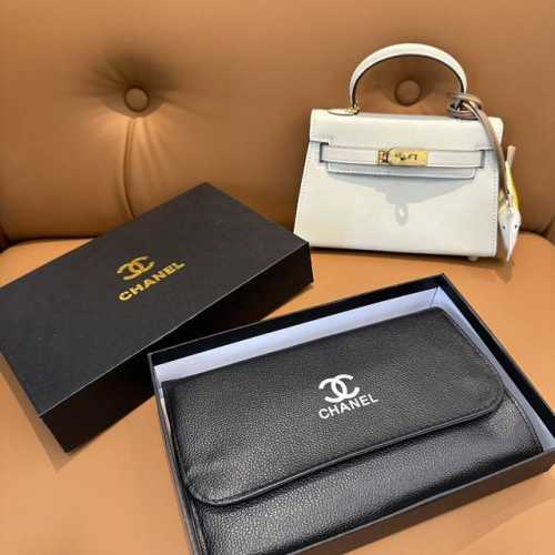 现货～Chanel香奈儿化妆刷羊毛散粉刷修容刷腮红刷粉底刷全套礼盒装 大牌化妆刷手感非常好，高端大气，非常非常推荐