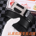 男士腰带：爱马仕 原单 男士皮带：百分百头层牛皮，保证真皮。24K纯钢扣双面可用专柜同等质量， 送人自用首选 包装： 请认准如图专柜包装，赠送打孔器，银联发票，