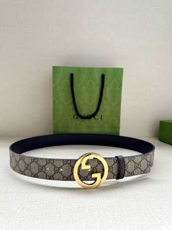 宽度3.8Cm Gucci 这款双面腰带巧妙融合Gg Supreme帆布与头层品牌纹理材质，演绎历久弥新的实用设计理念。富有辨识度的双G配件再现典藏搭配，诠释当 - 点击图像关闭