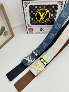 品名：Lv..路易..威登原单 材质：原单牛皮腰带 百分百头层牛皮腰带保证真皮，24K纯钢扣，专柜原单品质、做工精细，时尚大牌，送人自用首选 包装： 请认准如图