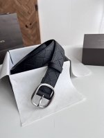 特 Bv 2025最新款男士编织腰带 纯手工Intreccio大格子编织 意大利荔枝纹小牛皮搭配椭圆形微复古银色针扣 侧面有标识 可活动皮圈 宽度35Mm 颜色