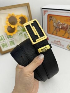 品名：爱马仕.Hermès 原单 材质：原单牛皮腰带 百分百头层牛皮腰带保证真皮，24K纯钢扣，专柜原单品质、做工精细，时尚大牌，送人自用首选 包装： 请认准如
