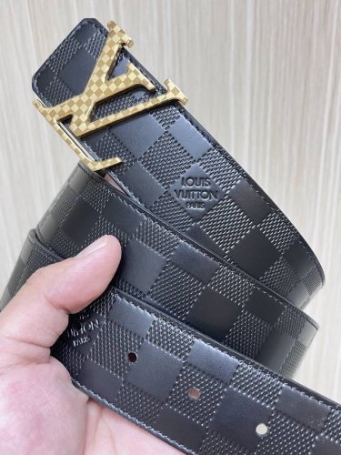 当季新款，4.0一面帆布印棋盘格，一面小牛皮平纹皮，搭配精品格子扣实物实拍，官网同步
