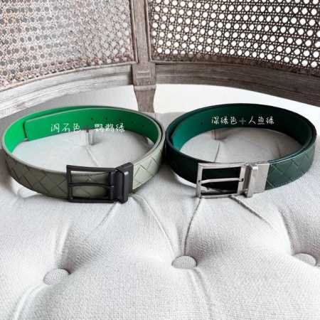 特 P270 Bv 最新款男士编织腰带 双面用 纯手工Intreccio大格子编织 双面意大利小牛皮搭配枪色可旋转针扣 侧面有标识 宽度35Mm 颜色: 洞石色 - 点击图像关闭