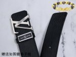 皮带：Lv..路易..威登原单 腰带：百分百头层牛皮，保证真皮。24K纯钢扣双面可用专柜同等质量， 送人自用首选 包装： 请认准如图专柜包装，赠送打孔器，银联发