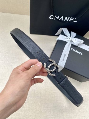 特 宽度3.0Cm Chanel 香奈儿 带身粒面均匀 夏季多色选择金 银金属镶钻钢扣。女士百搭款