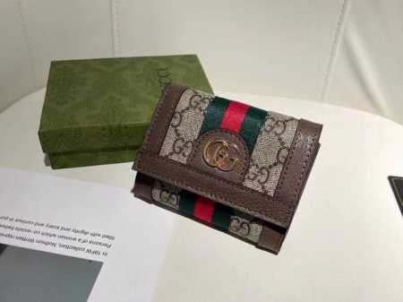 Guccl 8746颜色 啡色尺寸：11*9*3 Gucci 专柜最新款出货！采用里外头层小牛皮 ，做工精致，超多卡位，超薄款设计，携带方便！ - 点击图像关闭