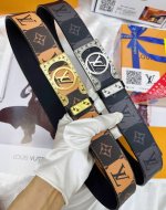 皮带：Lv..路易..威登顶级复刻- 腰带：原单品质百分百进口头层牛皮，保证真皮。雕花镂空工艺.真空电镀.永不掉色.24K纯钢扣头层老花，黑格，棕格，黑花，格仔