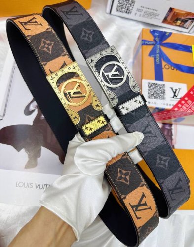 皮带：Lv..路易..威登顶级复刻- 腰带：原单品质百分百进口头层牛皮，保证真皮。雕花镂空工艺.真空电镀.永不掉色.24K纯钢扣头层老花，黑格，棕格，黑花，格仔