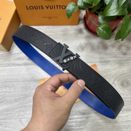 Lv.路易威登 宽40Mm双面原版小牛皮 搭配单钌钯电镀扣 完美的手感.油边 出众的设计.风格 高贵奢华 时尚大方 高清实拍 货真价实 品质保证 双面用 - 点击图像关闭