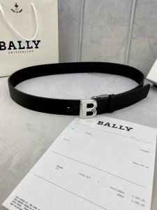 3.5Cm Bally 巴利 平纹 内衬头层小牛皮 ：配有金 银 字母扣头该皮带可调节，且能根据需要剪裁质量保证达到修身效果