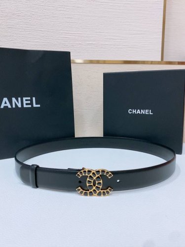 Chanel经典双C皮带腰带 Logo扣搭配进口小羊皮带身，质感满分，简直身春日里的点睛之笔，皮带直径3.0Cm