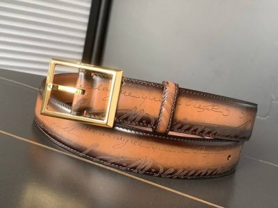 Berluti 布鲁提 新款上新 最新款男士腰带，高端质感感受，顶级擦色小牛皮质感极好，五金Logo立体分明，欧美风格走马蜡线手工缝制，色泽高端