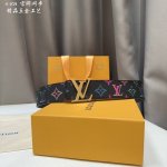 官网同步 Lv路易男士 宽度4.0 Cm 简单大方 精品五金 双面进口皮 佩戴效果非常不错 送礼自用最佳推荐