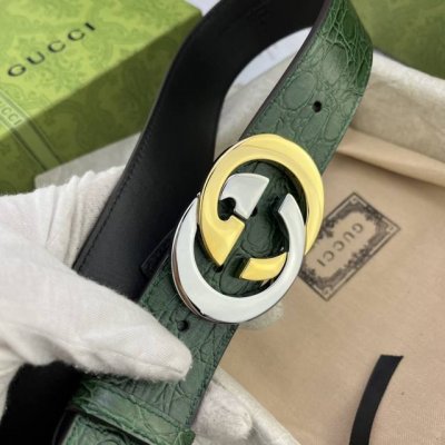 古奇，宽4.0Cm，新款 春夏系列，品牌标志性的双G标识经重新诠释后，以光彩夺目的金色调呈现在这款男士绿色鳄鱼纹腰