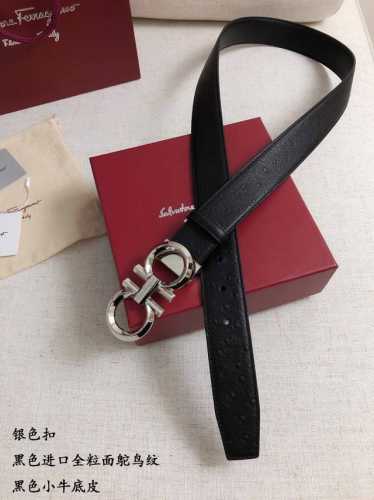 特P160 菲拉格慕 宽度3.5Cm 支持芯片防伪 。双面皮带，牛皮材质，配有钌金Gancini扣饰。风格现代，为日常造型增姿添彩。该皮带可调节，且能根据需要剪