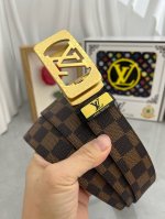 品名：Lv..路易..威登自动带 材质：原单牛皮腰带 百分百头层牛皮腰带保证真皮，24K纯钢扣，专柜原单品质、做工精细，时尚大牌，送人自用首选 包装： 请认准如