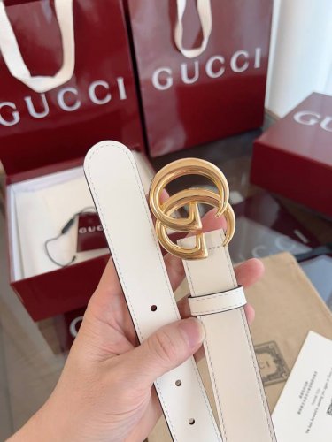 Gucci 表面头层小牛皮 宽度3.0Cm 专柜新版Logo横标，原版进口南非皮底，精品双G铜扣 高端品质，不惧对比。