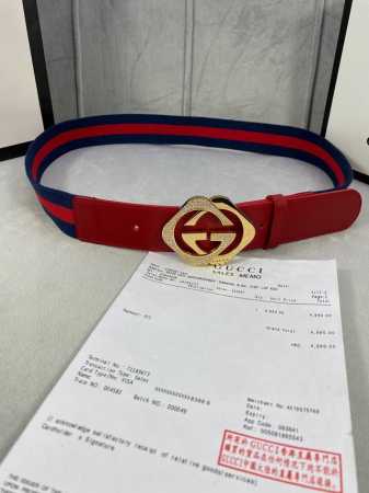 宽度4.0Cm G U C C I 经典帆布织带腰带 头尾用采头层小皮牛的点缀 配以织纹质皮滚边和双G菱形钻扣扣。男 女搭款 上身效超果级棒 - 点击图像关闭