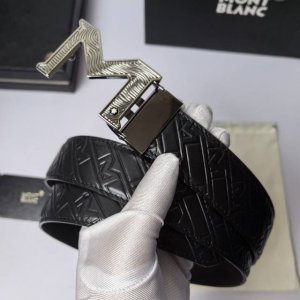 万宝龙 他们自信而不拘泥于传统思维，懂得享受成功的喜悦及生活的乐趣。其设计简洁流畅，经典优雅，势必成为现代流行文化的新符号。结合万宝龙传统工艺及现代设计的精髓，